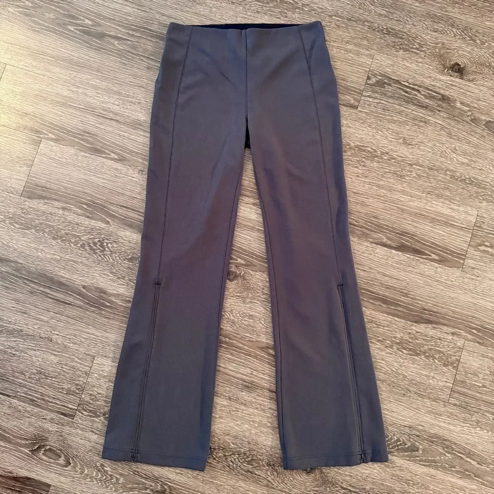 Lululemon Brushed Softstreme Rib Zip Flare